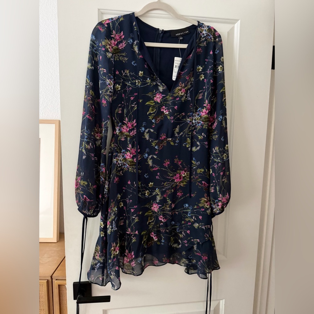 NWT Navy floral adelyn rae mini dress